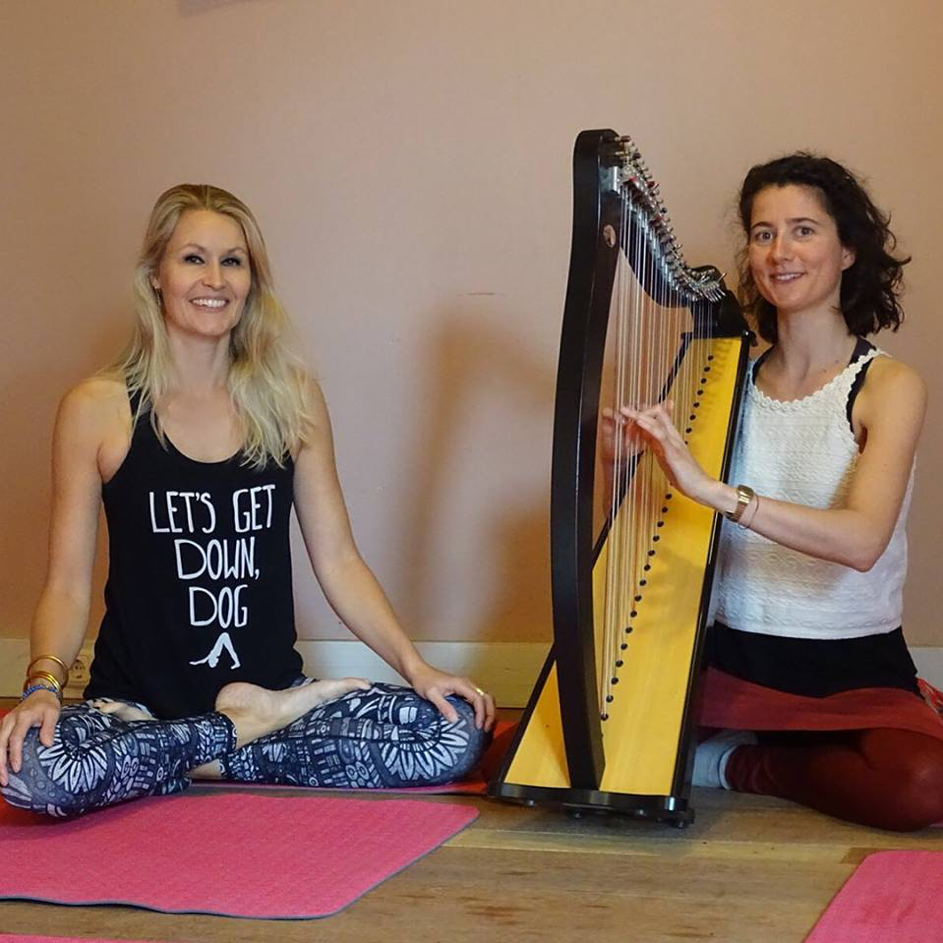 Yin yoga met harpmuziek door Nanda Lofvers